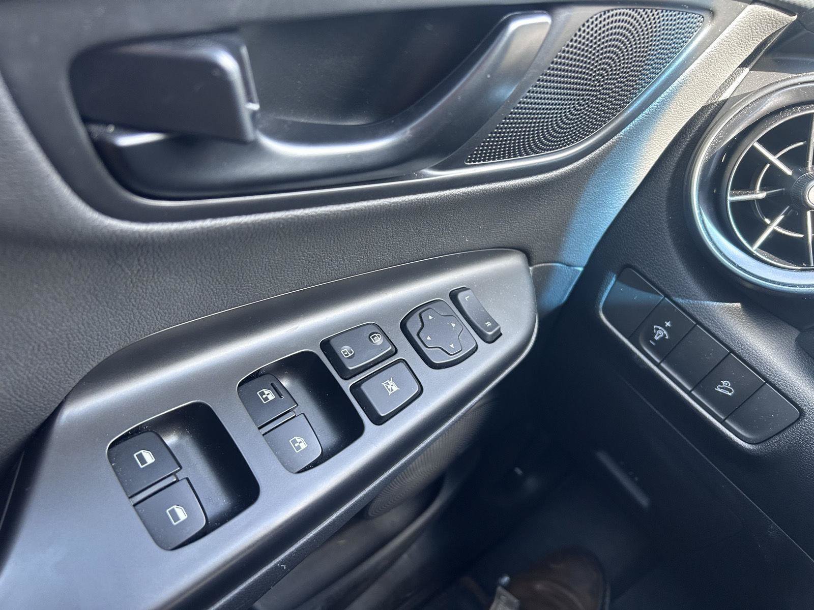 Used 2022 Hyundai Kona N FWD image 10