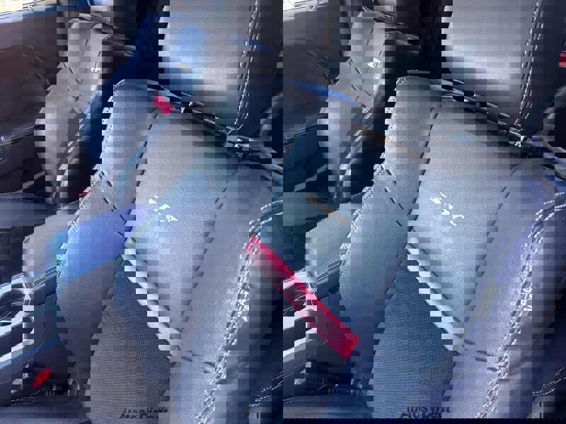 Used 2012 Dodge Challenger SRT8 image 28