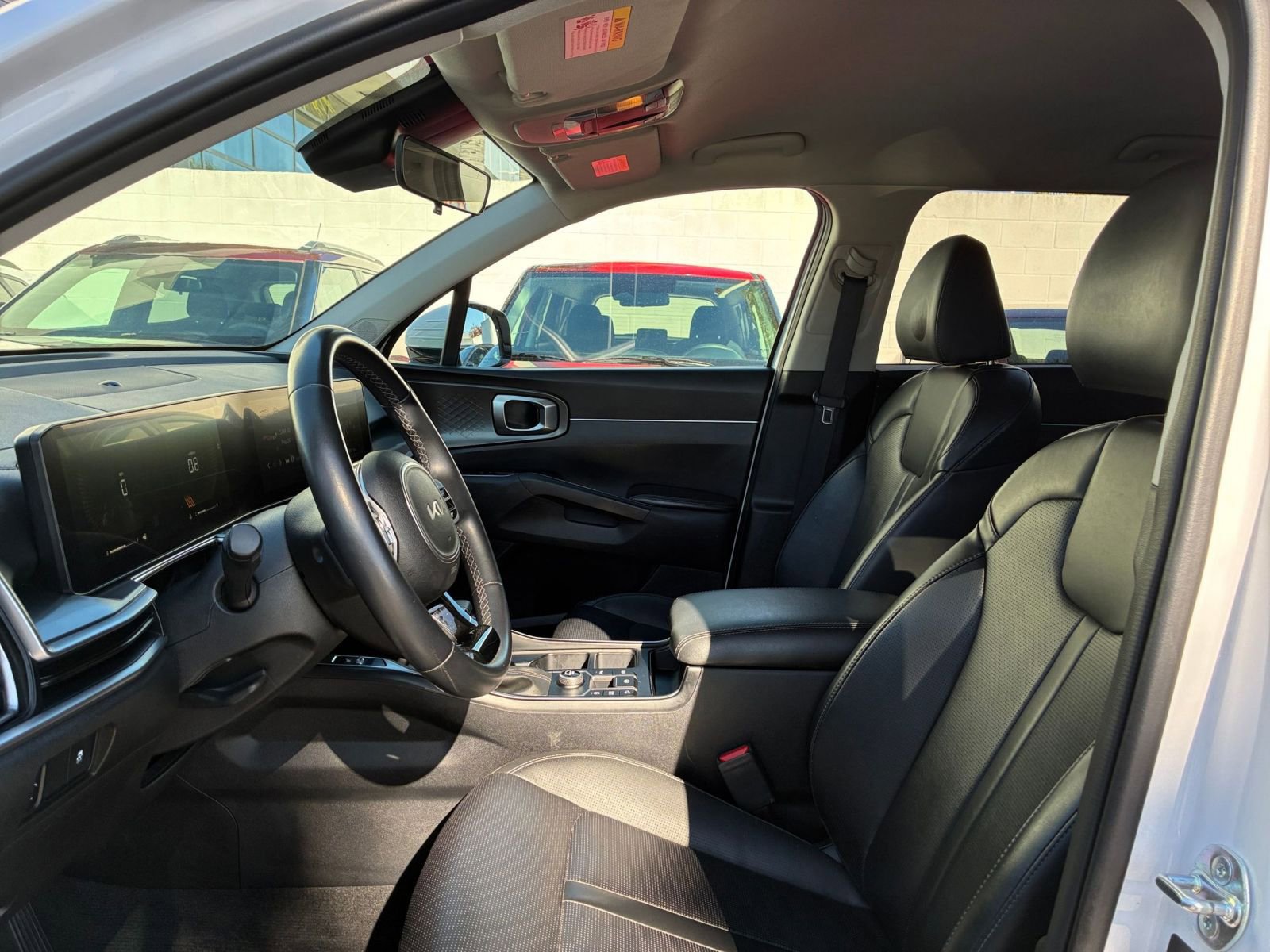 Used 2024 Kia Sorento S FWD image 29