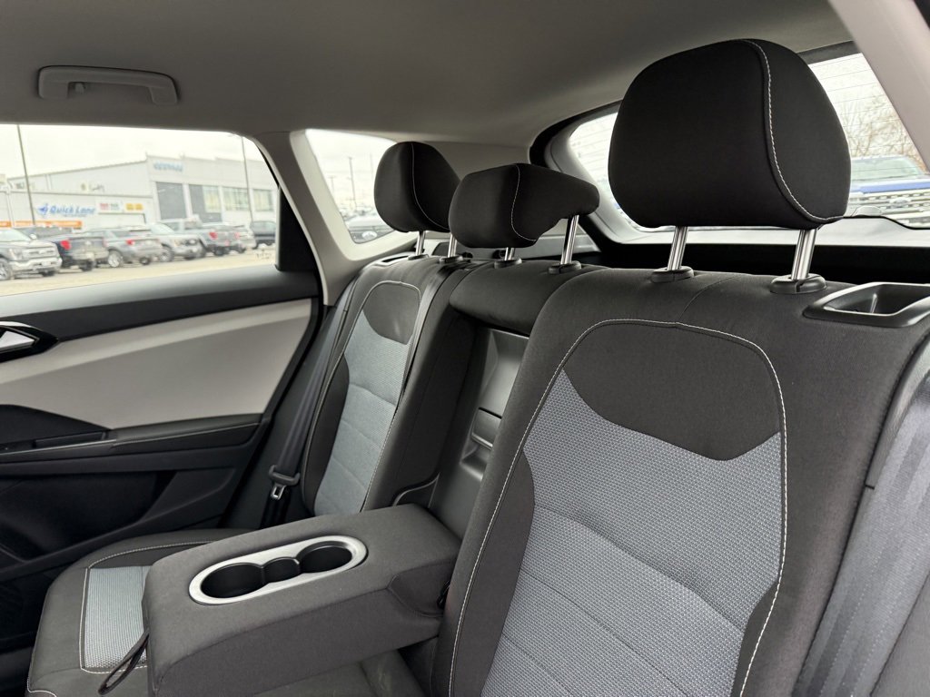 Used 2025 Volkswagen Taos S image 10