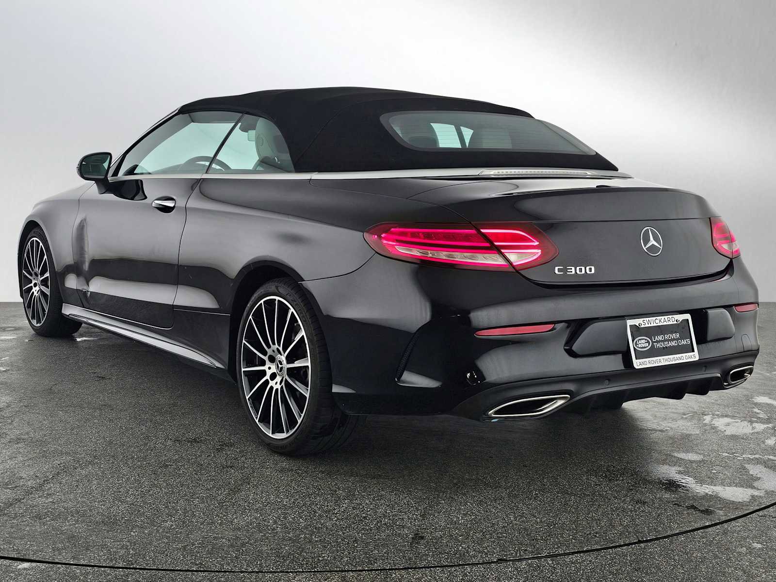 Used 2023 Mercedes-Benz C 300 Cabriolet image 3