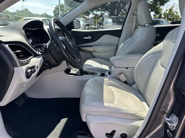 Used 2021 Jeep Cherokee Limited FWD image 18