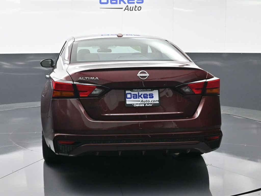 Used 2025 Nissan Altima 2.5 SV image 7