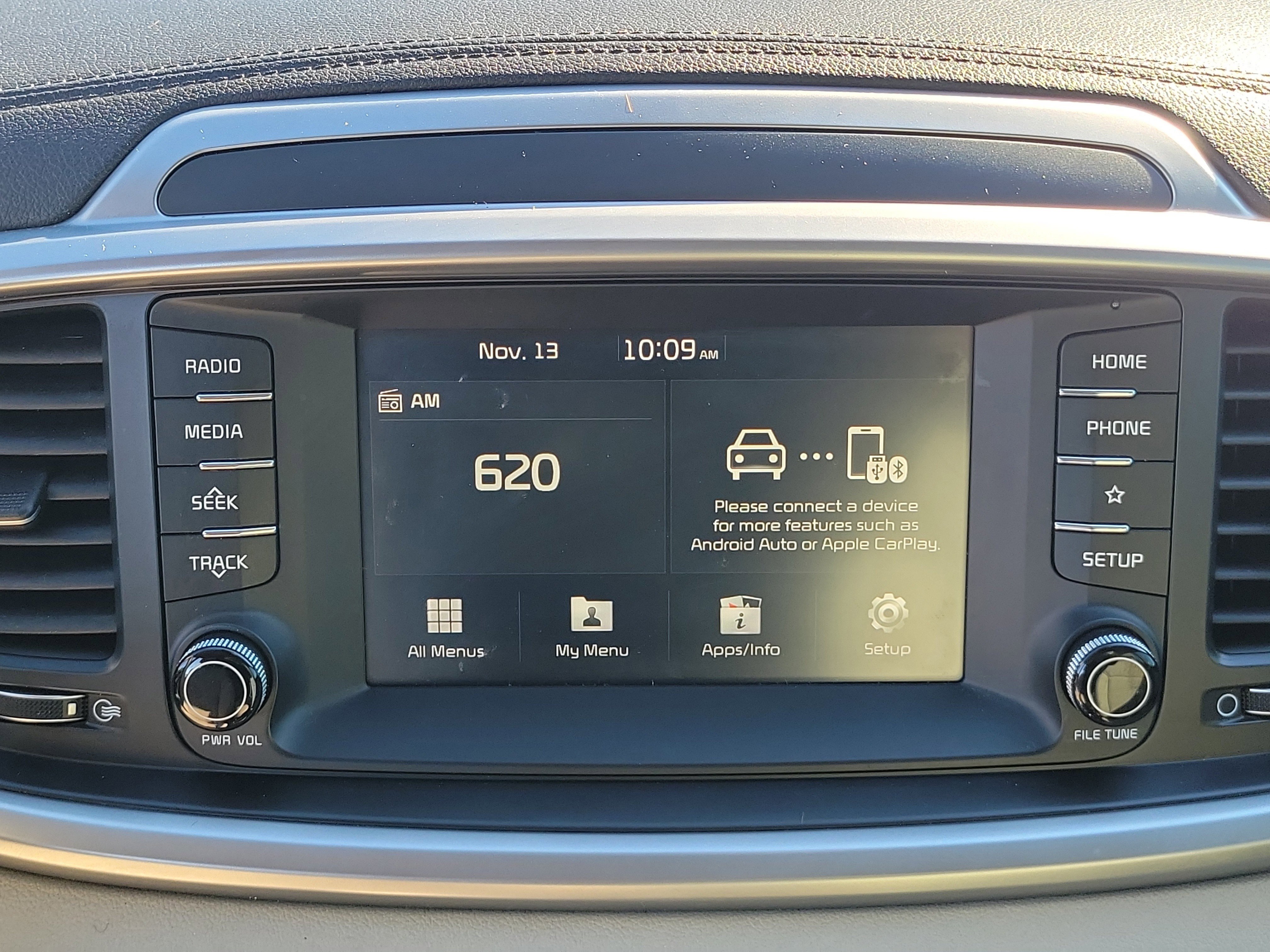 Used 2020 Kia Sorento LX image 17