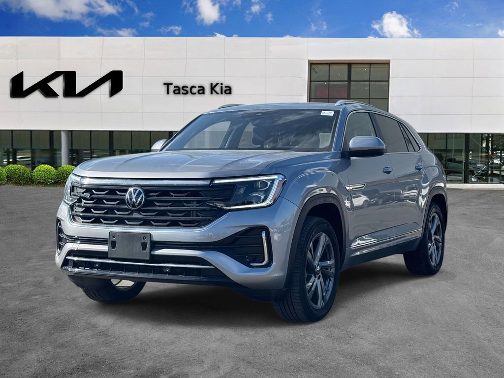 Used 2024 Volkswagen Atlas Cross Sport SEL R-Line image 3