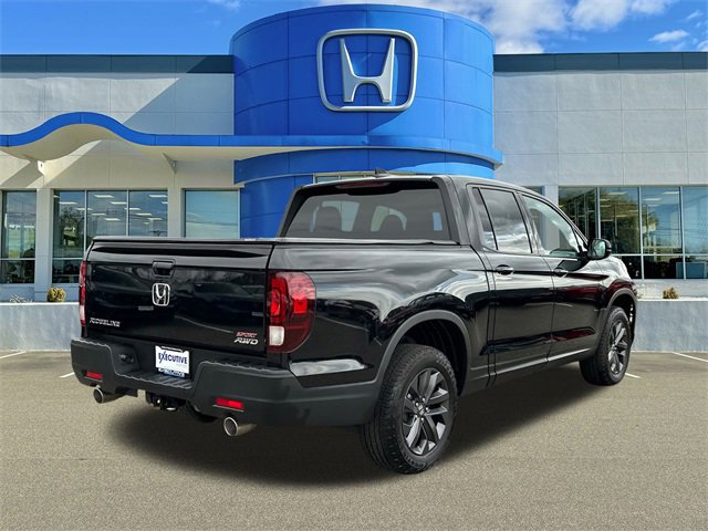 Used 2023 Honda Ridgeline Sport image 2