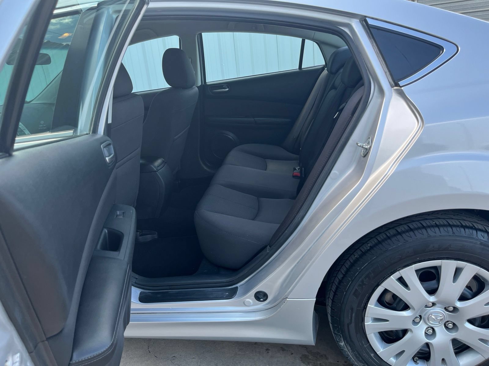 Used 2012 MAZDA MAZDA6 i Sport FWD image 12