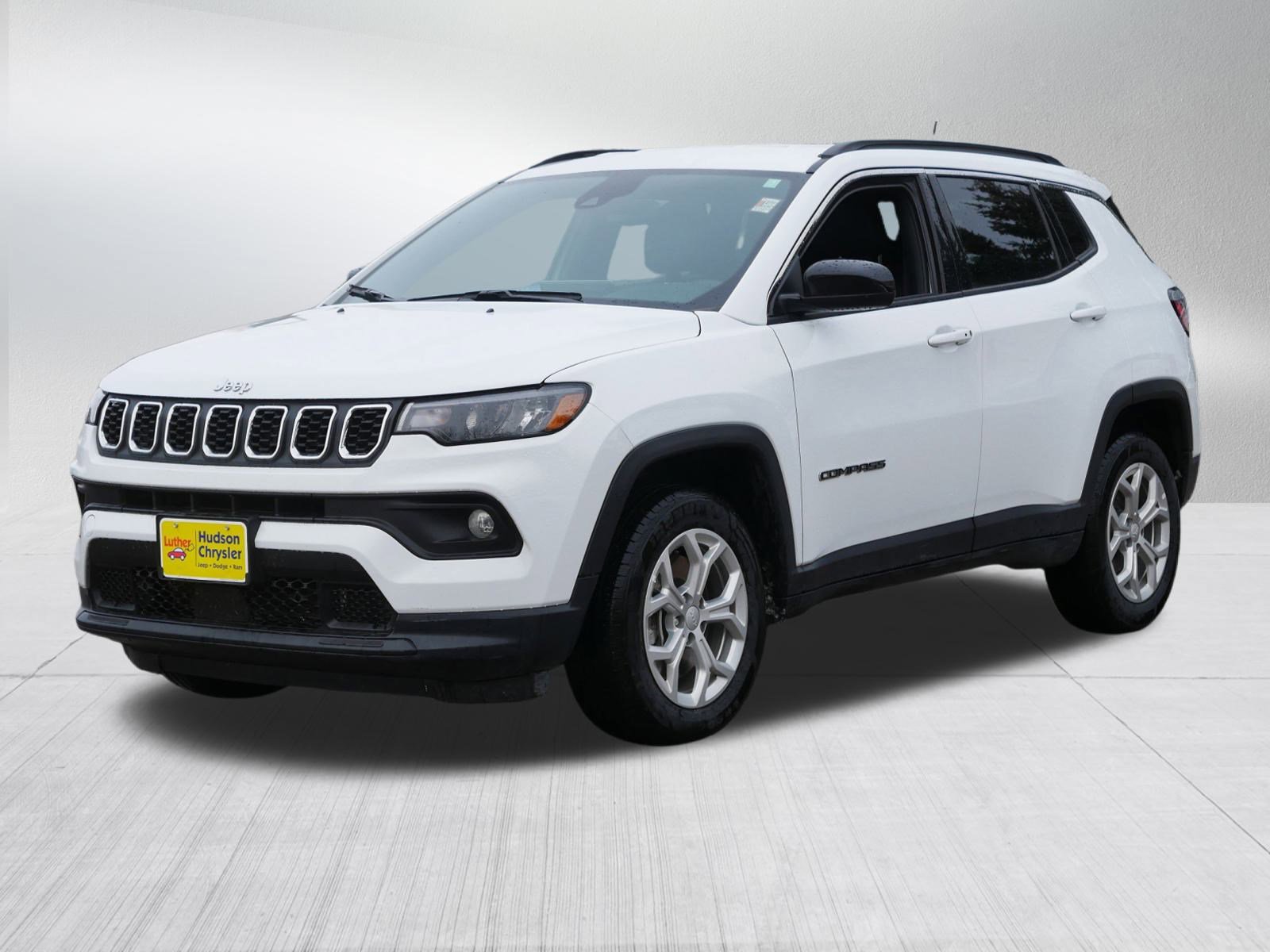 Certified 2024 Jeep Compass Latitude image 3