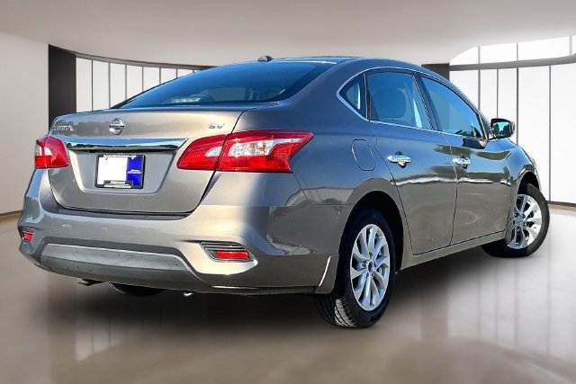 Used 2016 Nissan Sentra SV w/ Style Package FWD image 6