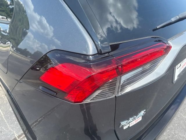 Used 2021 Toyota RAV4 XSE AWD/4WD image 10