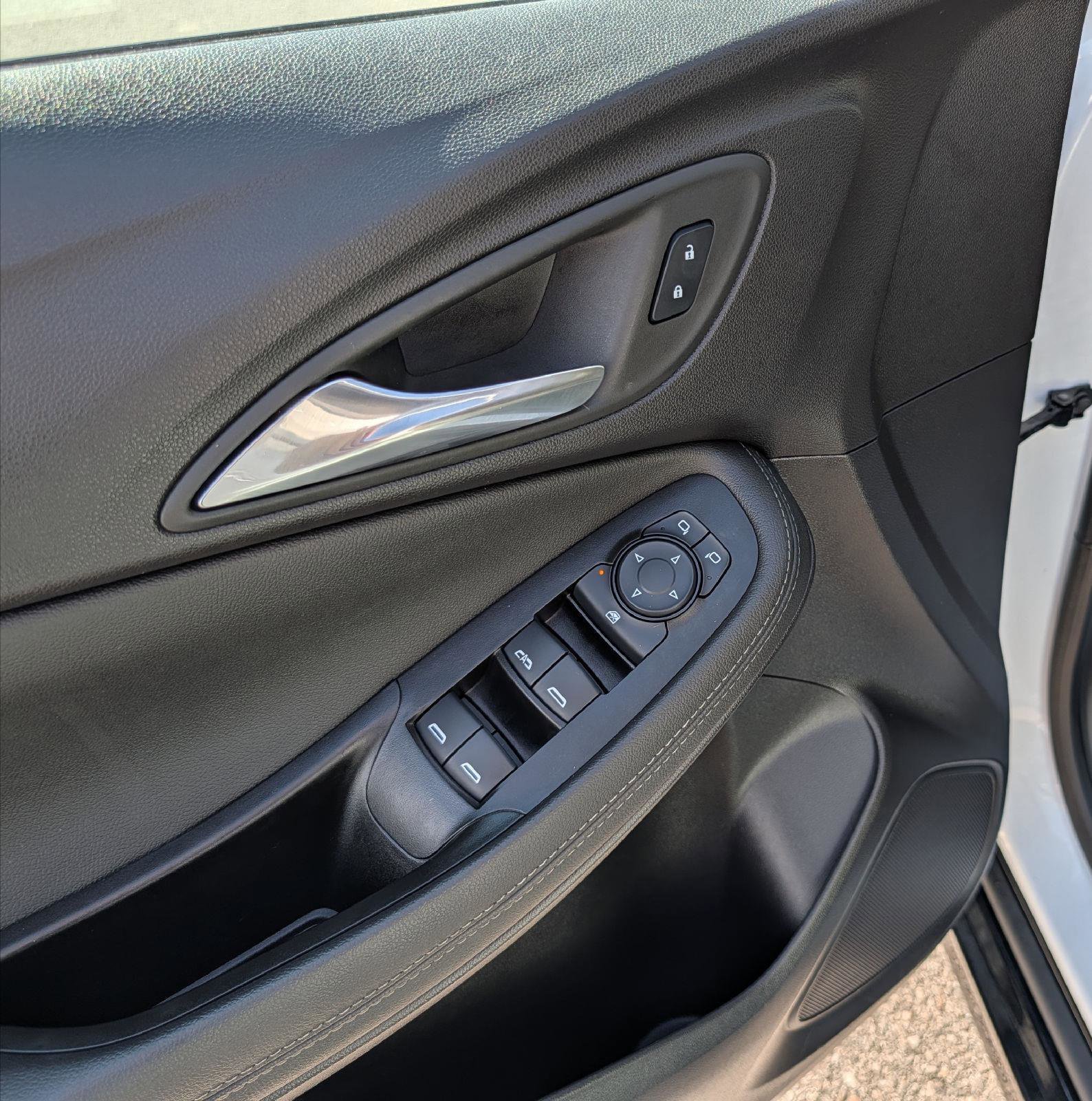 Certified 2024 Buick Encore GX Sport Touring w/ Advanced Technology Package AWD/4WD image 13