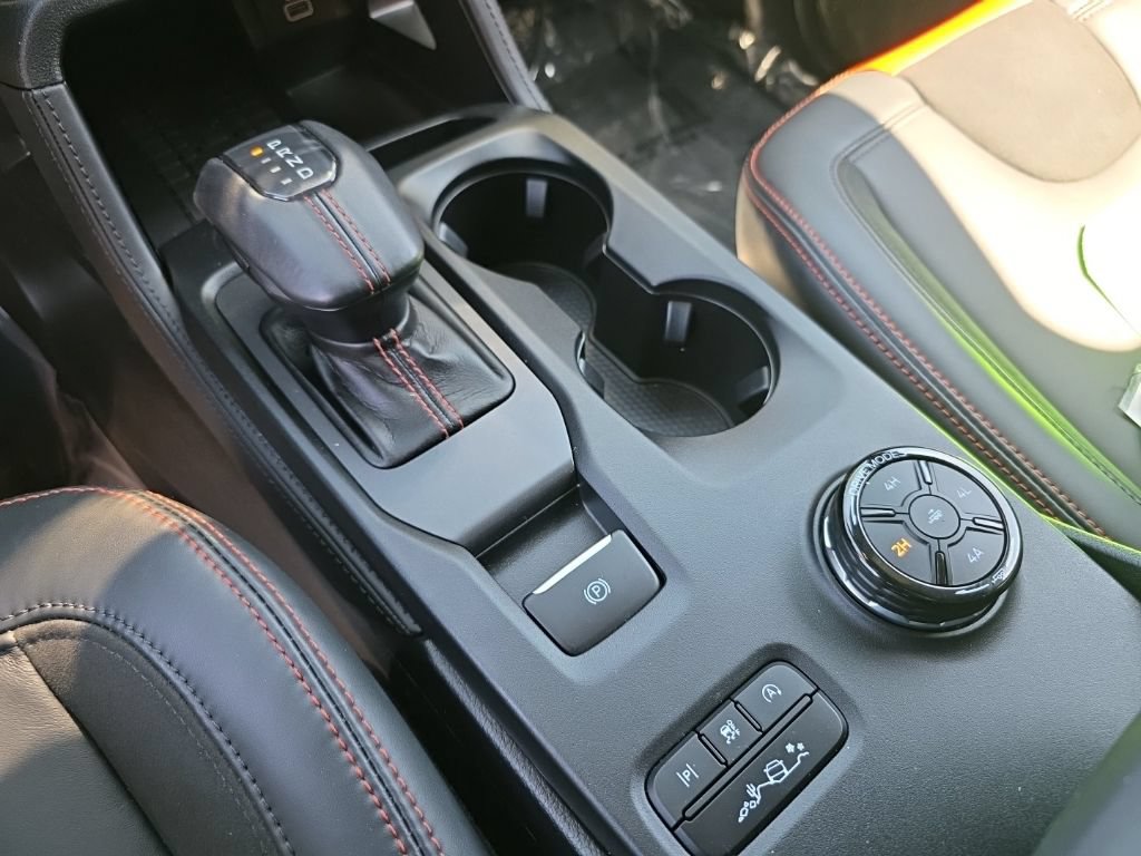 Used 2025 Ford Ranger Raptor AWD/4WD image 16