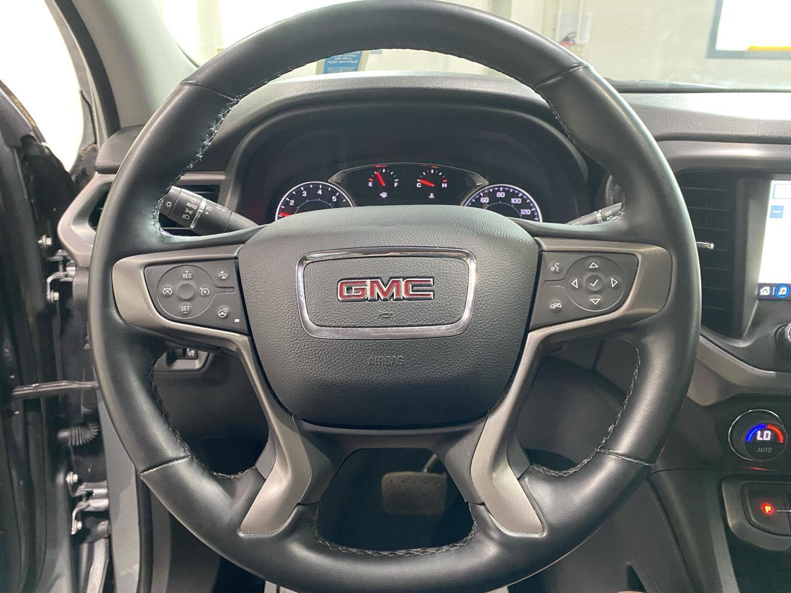 Used 2023 GMC Acadia AT4 w/ Preferred Package AWD/4WD image 22
