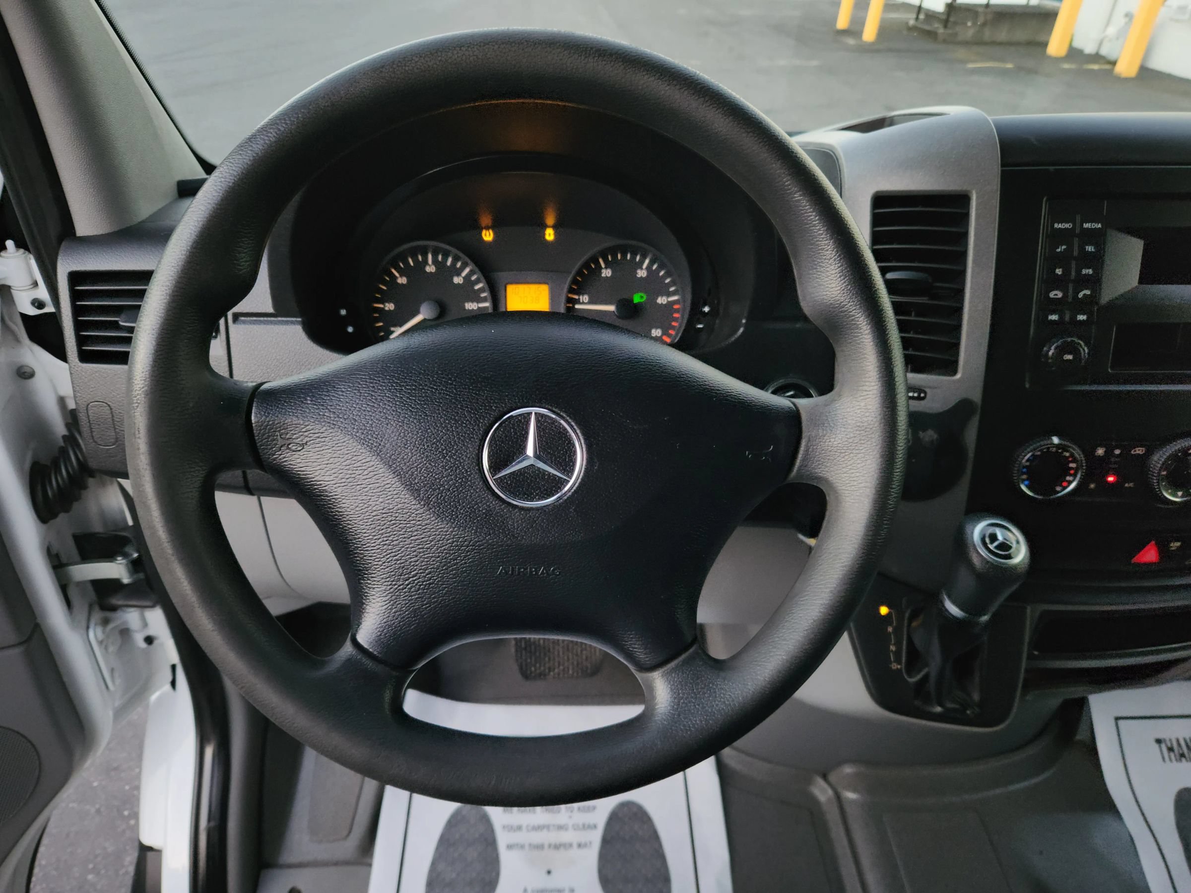 Used 2016 Mercedes-Benz Sprinter 2500 image 9