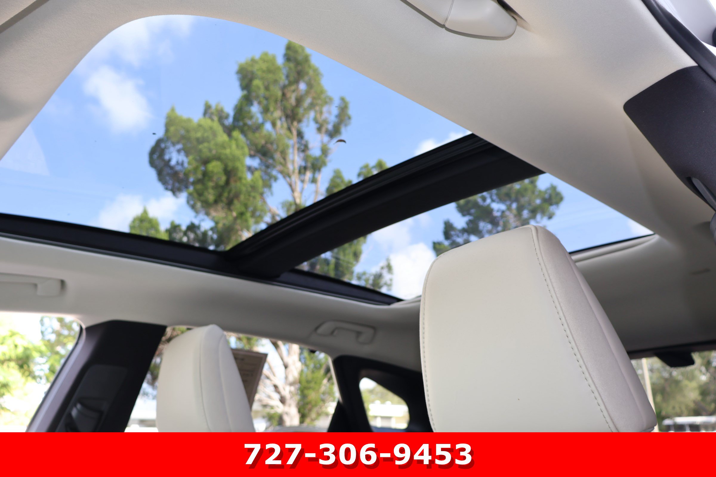 Used 2023 Lexus RX 350 FWD w/ Accessory Package image 5