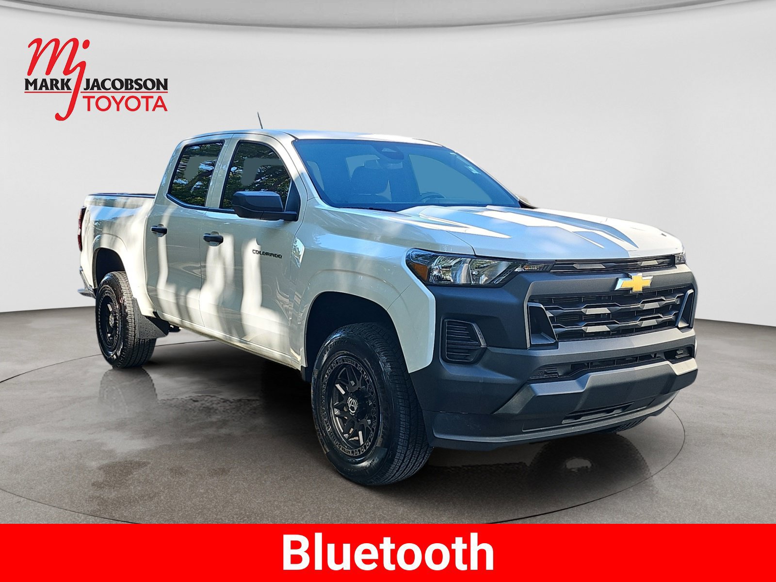 Used 2025 Chevrolet Colorado W/T w/ WT Convenience Package II RWD image 5