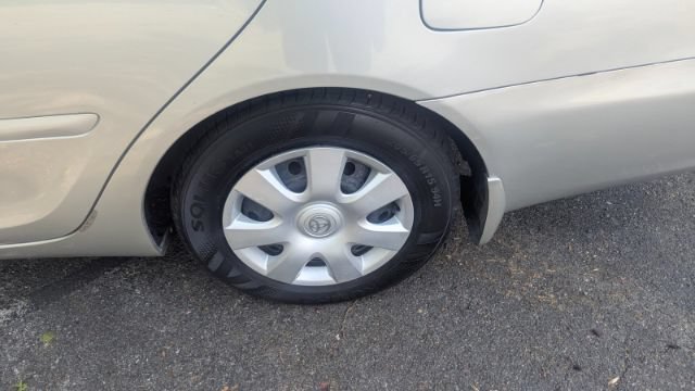 Used 2002 Toyota Camry LE FWD image 10