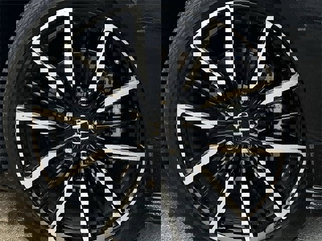 Used 2025 Honda Accord Touring image 10