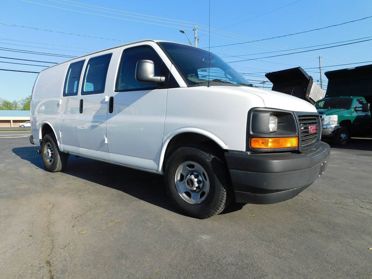 Used 2017 GMC Savana 2500 w/ All Terrain Package RWD image 1