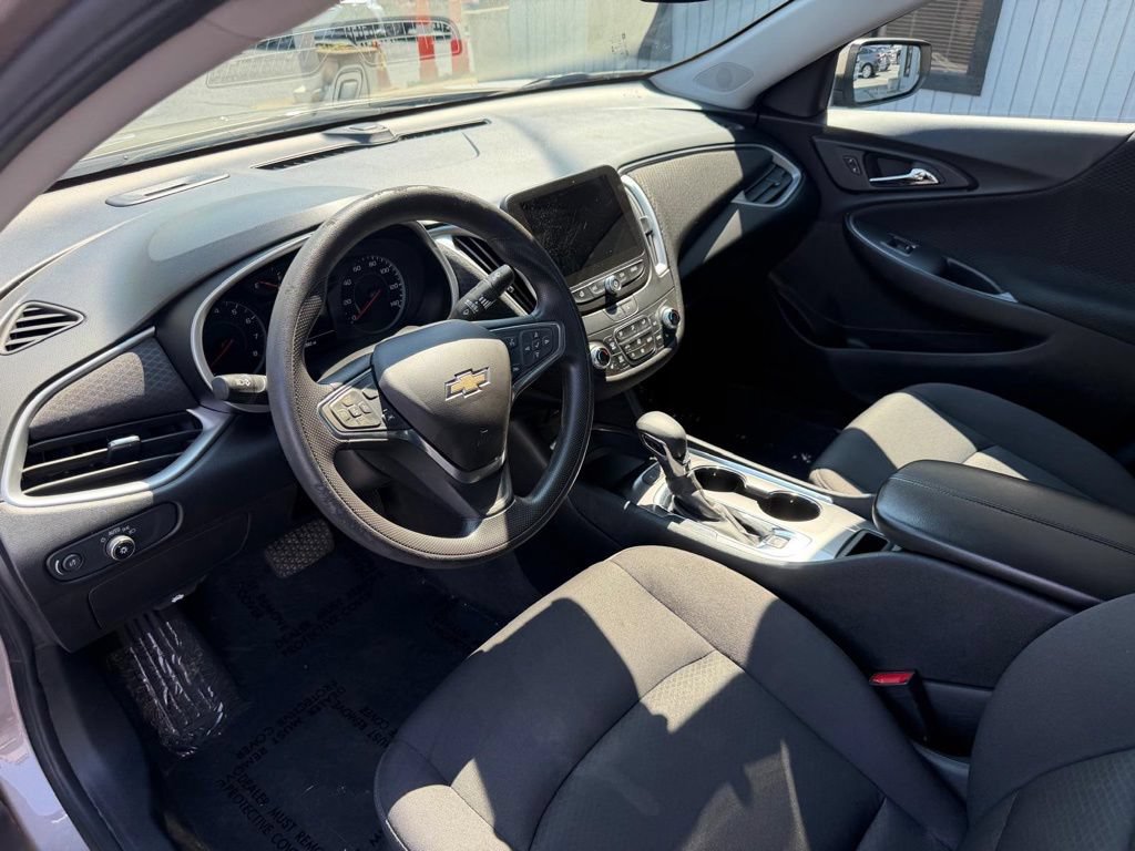 Used 2024 Chevrolet Malibu LT FWD image 18