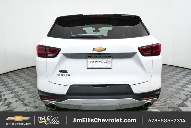 New 2026 Chevrolet Blazer LT w/ LPO, Floor Liner Package FWD image 25