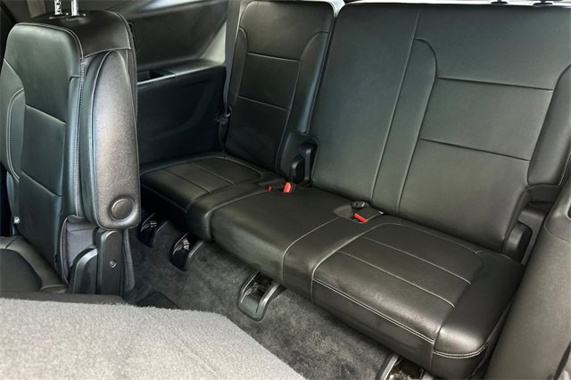 Used 2023 Chevrolet Traverse LT image 17