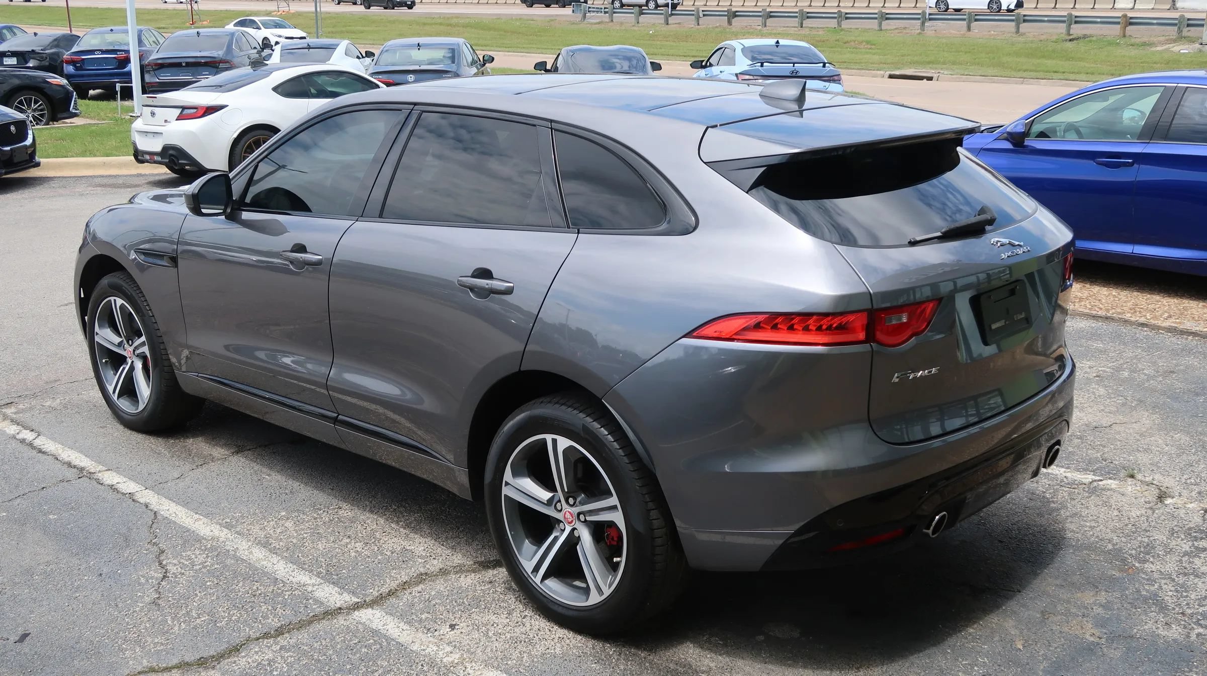Used 2017 Jaguar F-PACE S AWD/4WD image 12