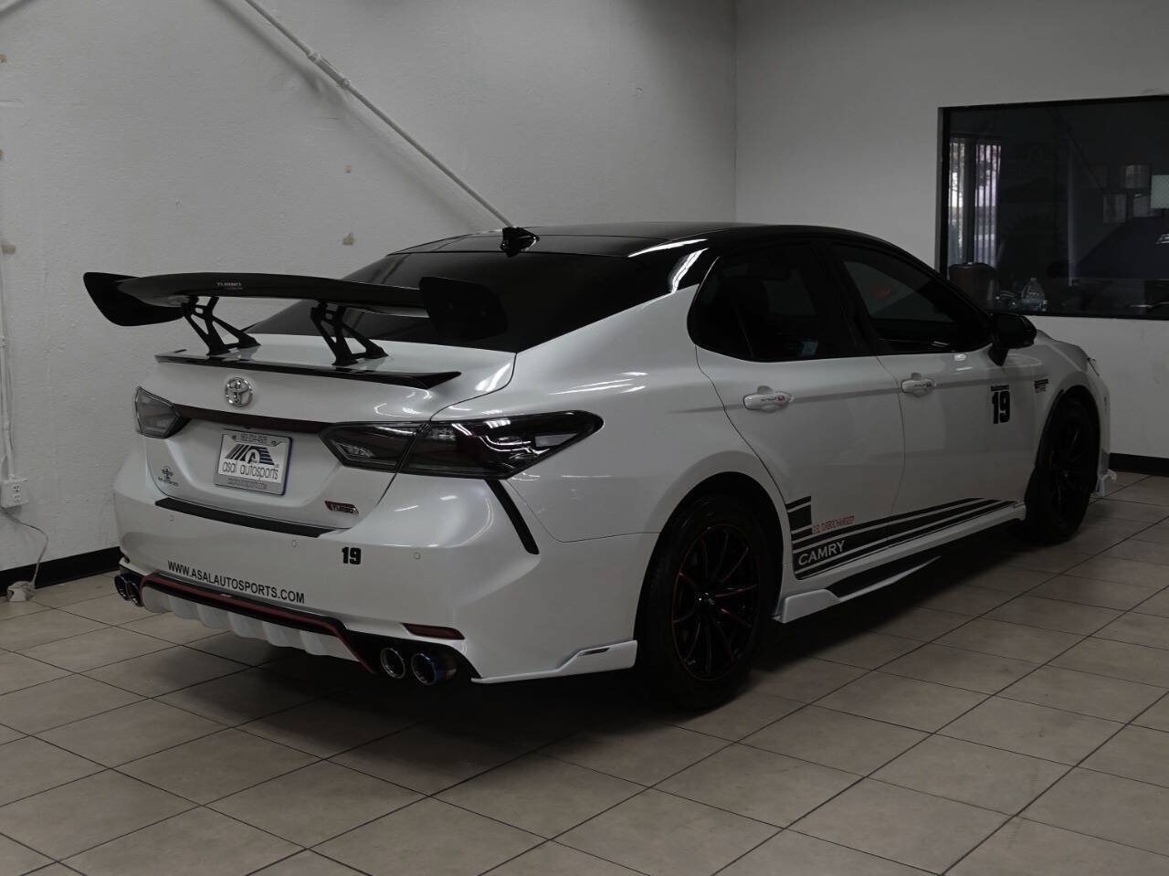 Used 2019 Toyota Camry XSE w/ Driver Assist Package FWD image 8
