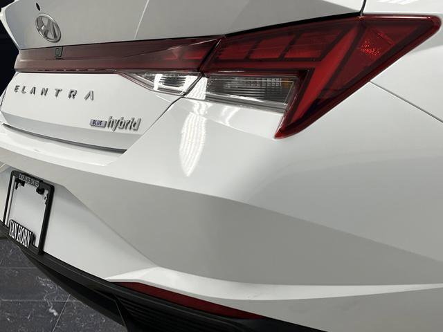 Used 2021 Hyundai Elantra Blue image 29