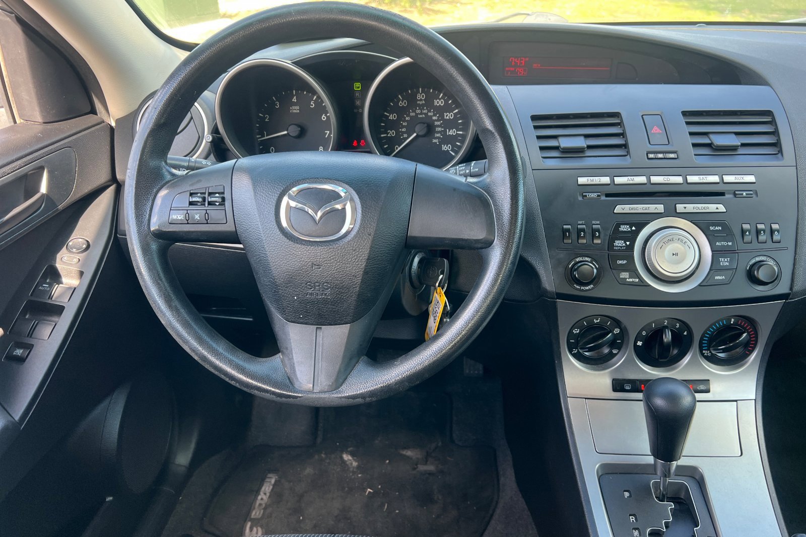 Used 2010 MAZDA MAZDA3 i Sport image 11