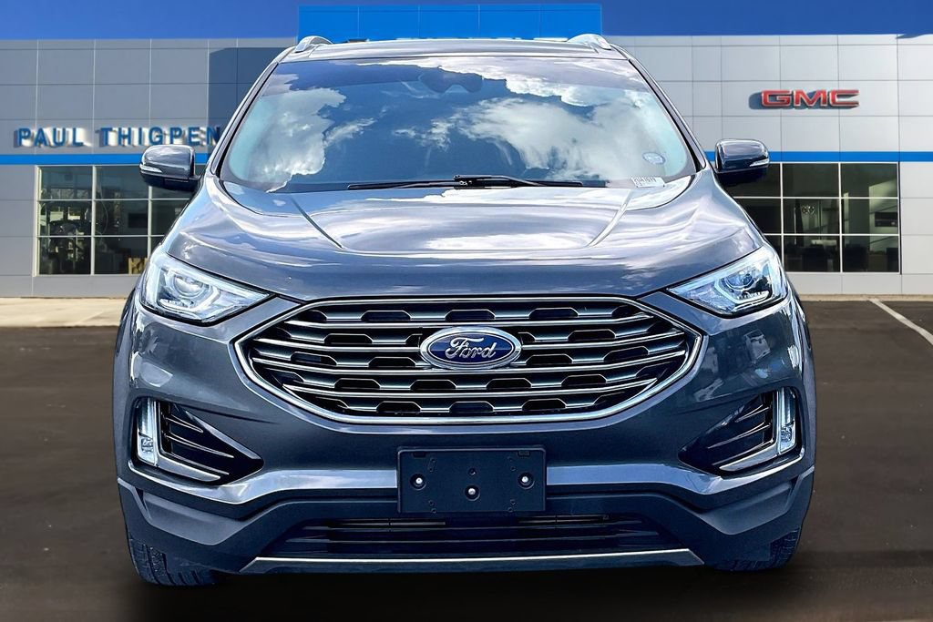 Used 2019 Ford Edge Titanium AWD/4WD image 2