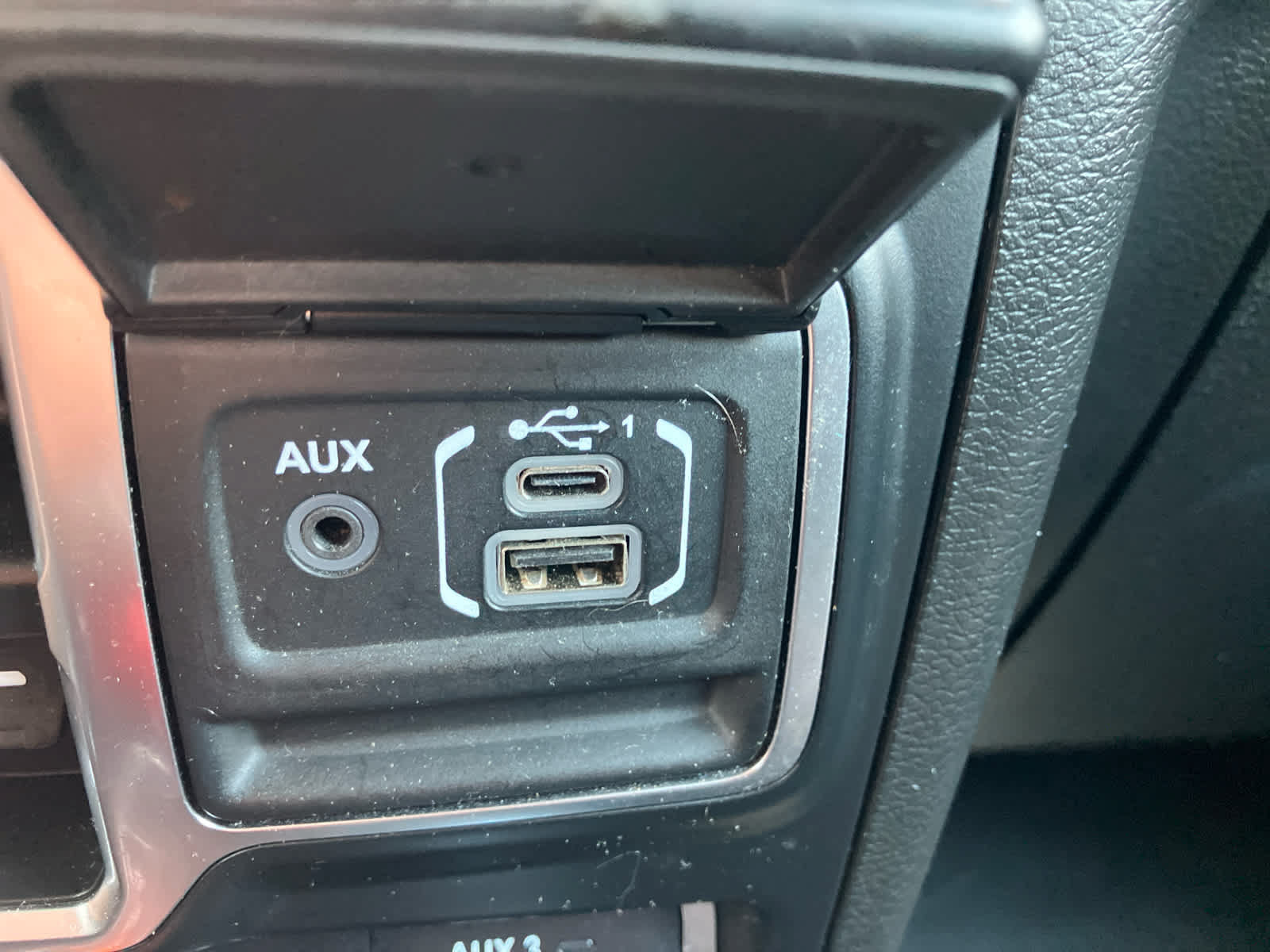 Used 2022 Jeep Gladiator Rubicon w/ LED Lighting Group AWD/4WD image 33