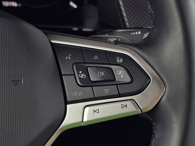 Used 2025 Volkswagen Atlas Cross Sport SEL R-Line AWD/4WD image 22
