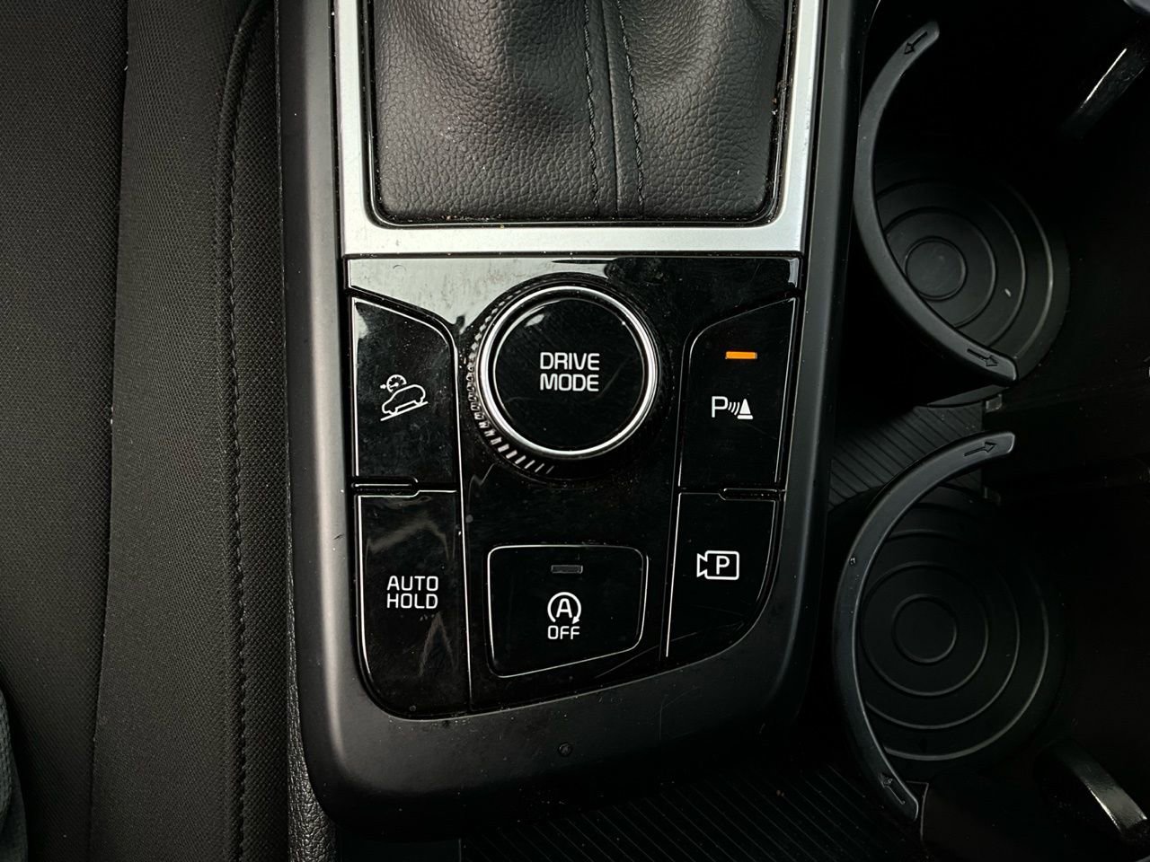 Used 2025 Kia Sportage LX image 21