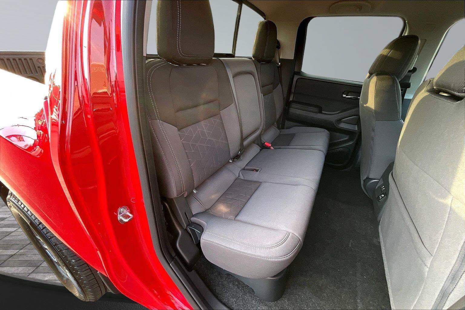 New 2027 Nissan Frontier SV w/ SV Convenience Package AWD/4WD image 10