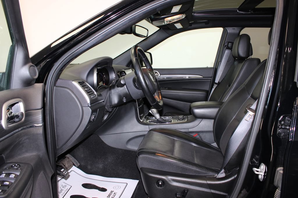 Used 2020 Jeep Grand Cherokee Limited w/ Luxury Group II AWD/4WD image 3