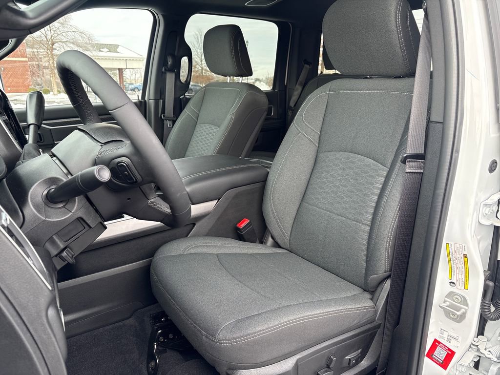 Used 2025 RAM 3500 Big Horn image 17