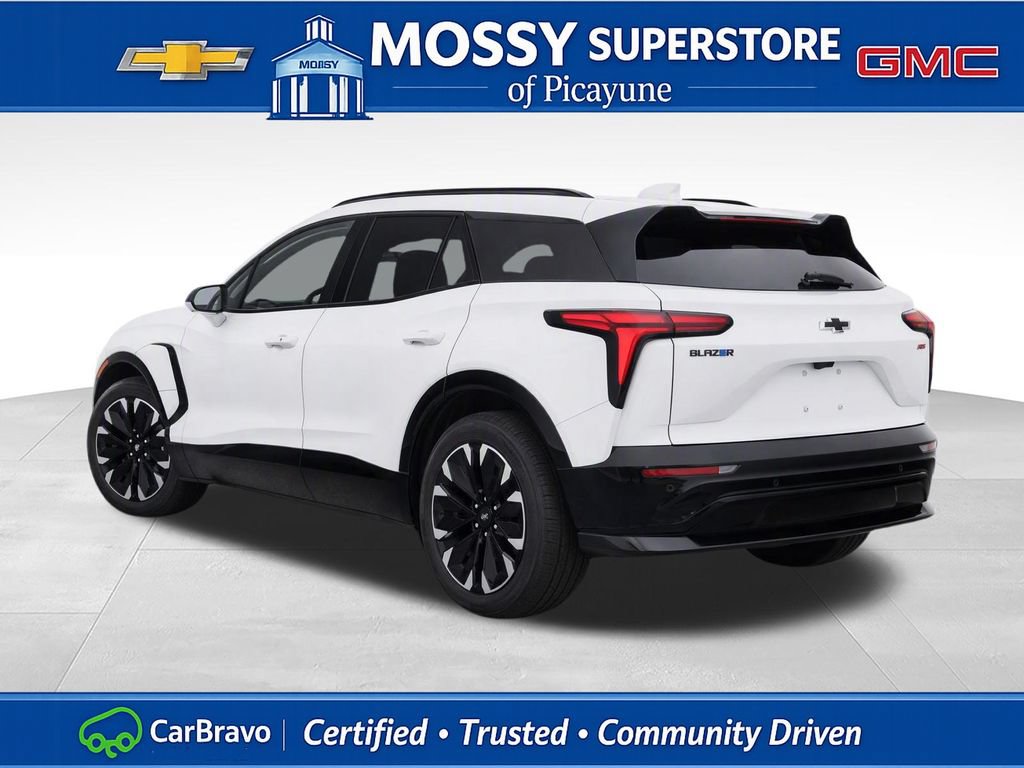 Certified 2024 Chevrolet Blazer EV RS RWD image 4