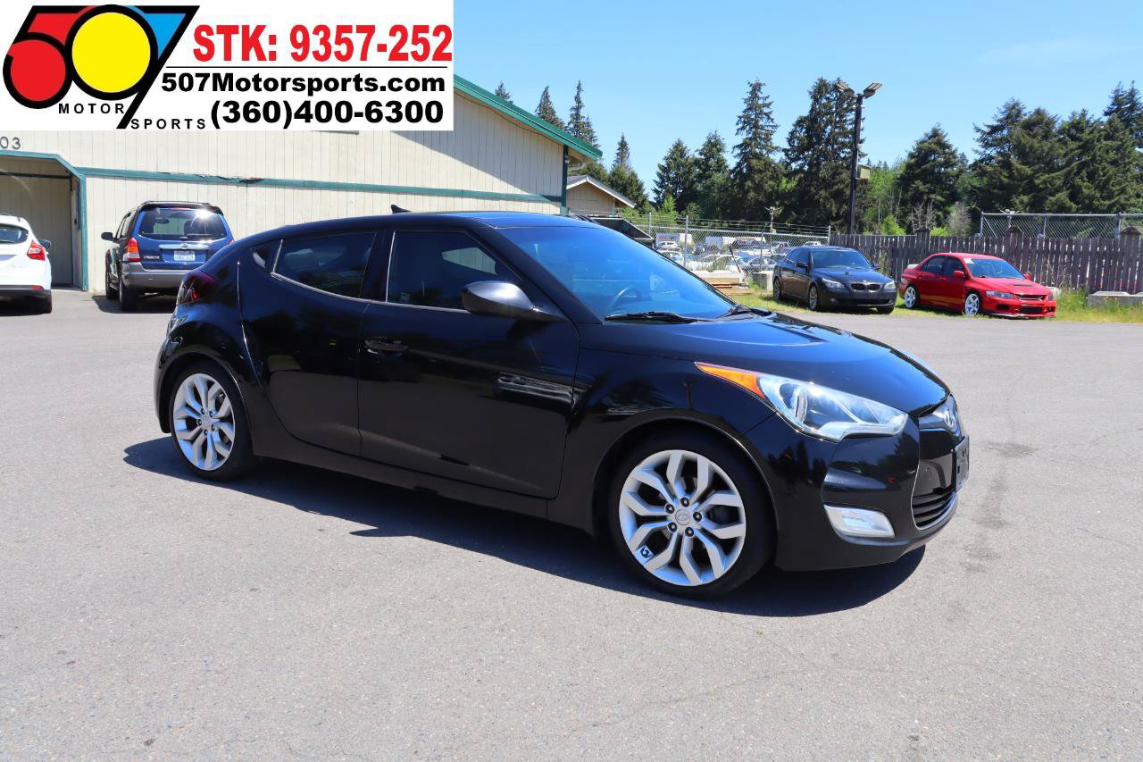 Used 2013 Hyundai Veloster w/ Style Pkg FWD image 10