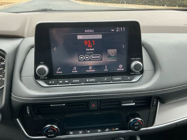 Used 2021 Nissan Rogue SV image 22