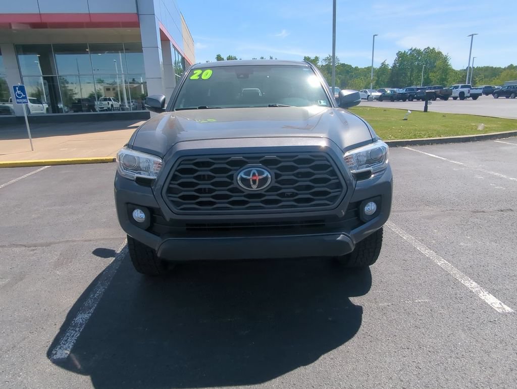 Used 2020 Toyota Tacoma TRD Off-Road AWD/4WD image 3