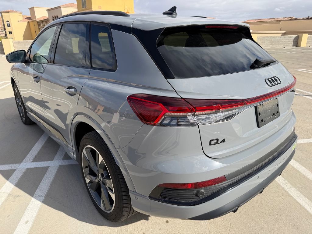 Used 2023 Audi Q4 e-tron Premium Plus w/ Premium Plus image 6