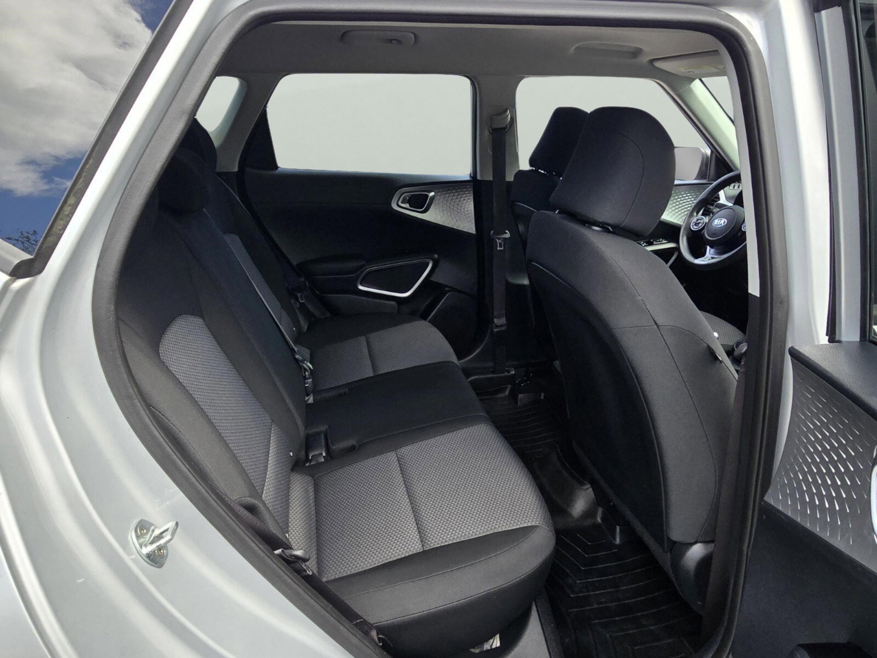 Used 2021 Kia Soul LX image 21