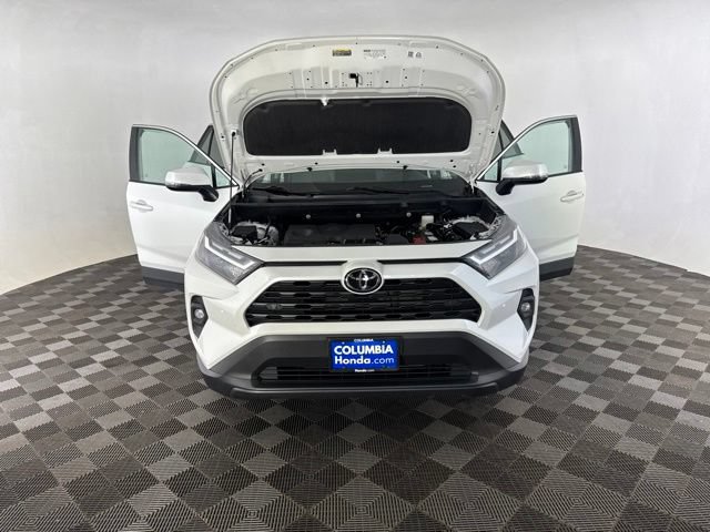Used 2025 Toyota RAV4 XLE Premium w/ Weather Package AWD/4WD image 14