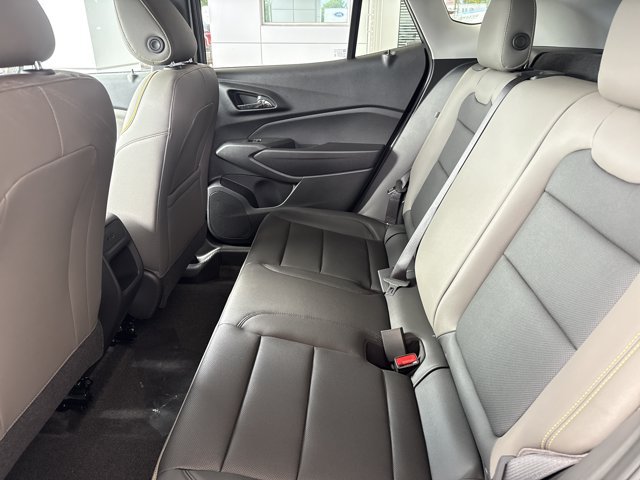 New 2026 Chevrolet Trax ACTIV w/ Driver Confidence Package FWD image 10