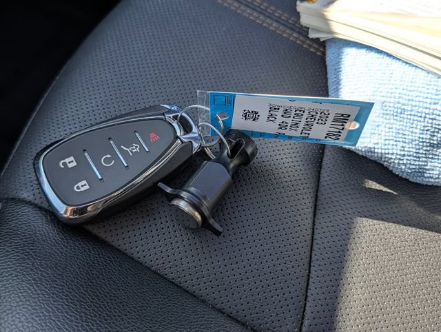 Used 2023 Chevrolet Equinox Premier AWD/4WD image 35