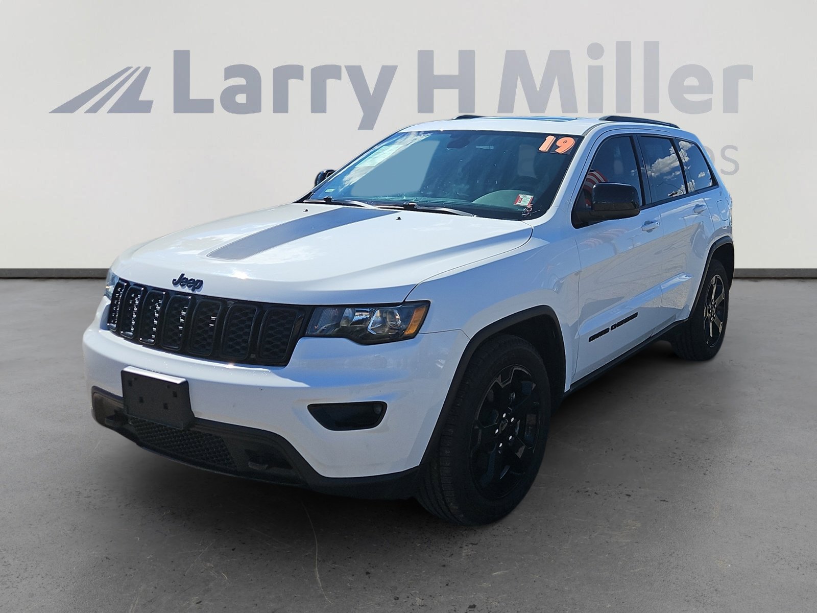 Used 2019 Jeep Grand Cherokee Laredo