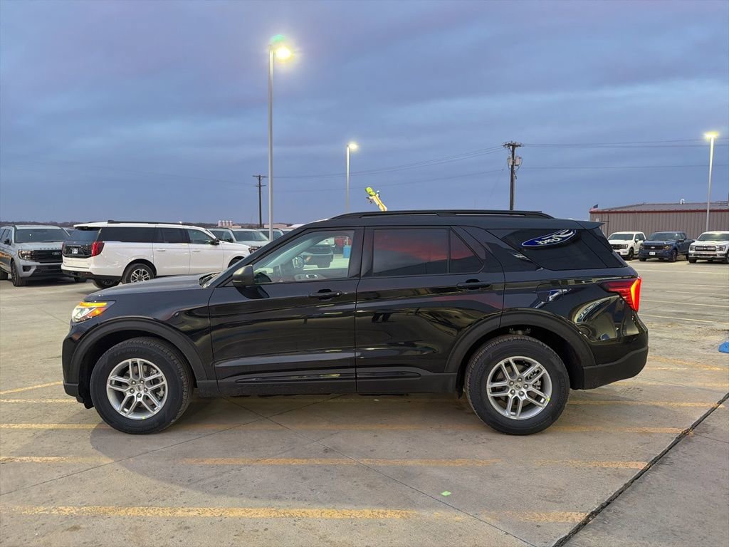 New 2026 Ford Explorer Active image 4
