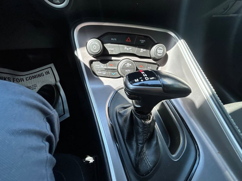 Used 2022 Dodge Challenger R/T RWD image 24