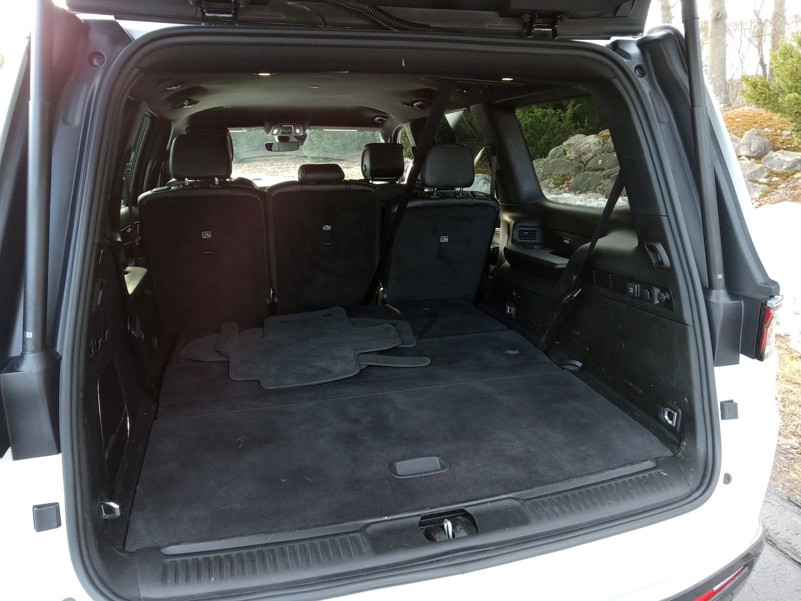 Used 2022 Jeep Wagoneer Series II AWD/4WD image 27